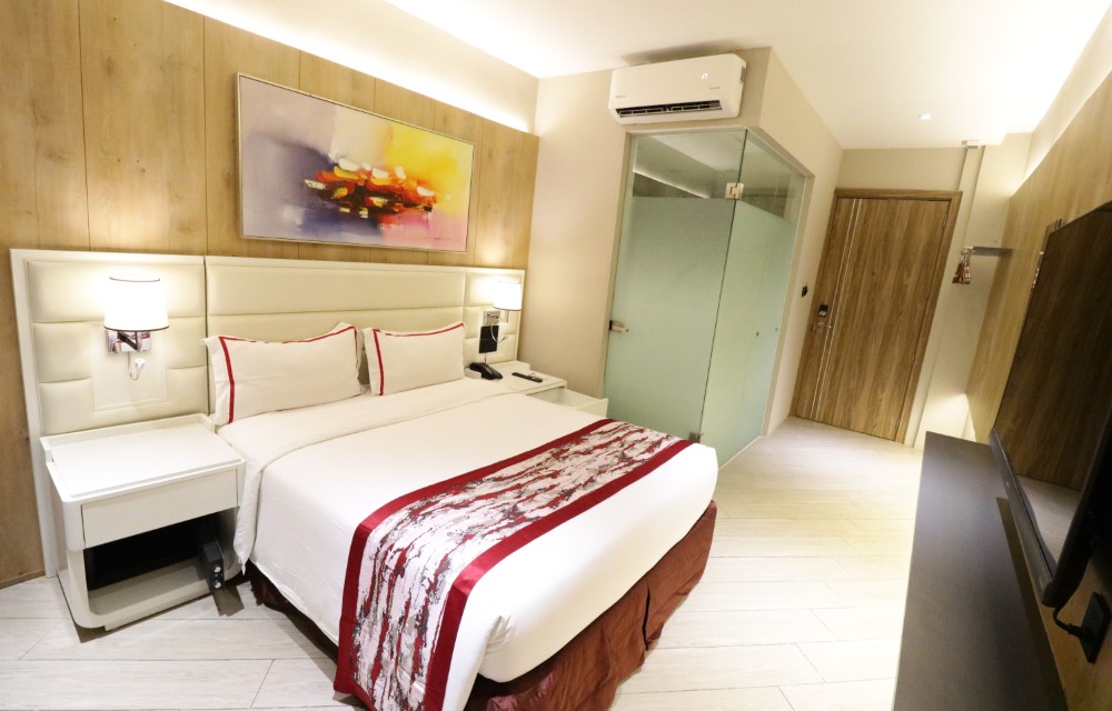 Red Hotel Cubao - Philippines Room Section 1