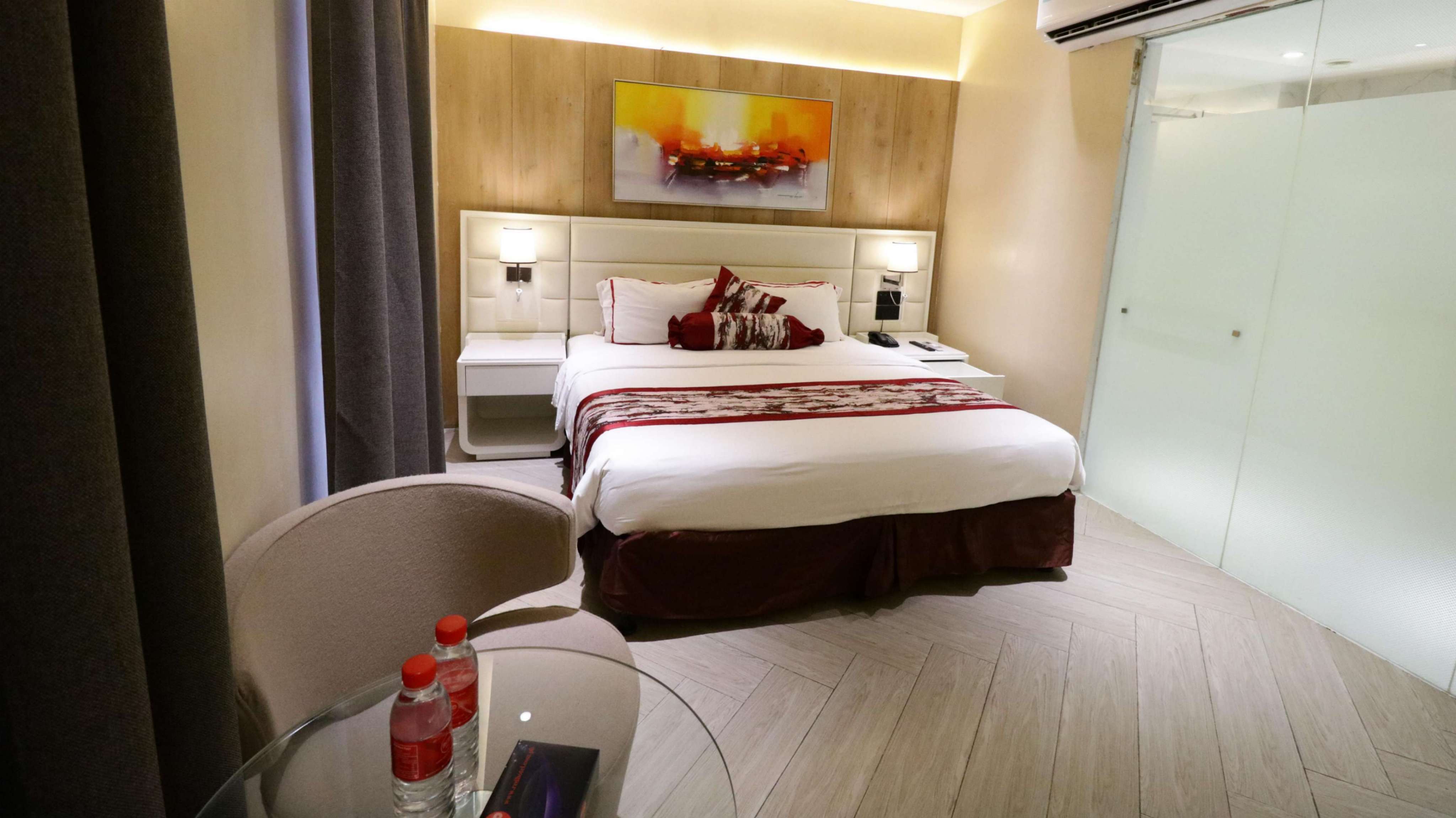 Welcome to Red Hotel Cubao - Philippines Best Hotel in Cubao, Quezon City